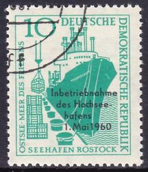 1960  Inbetriebnahme des Hochseehafens Rostock