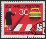 1971  Neue Regeln im Straßenverkehr mit Plattenfehler