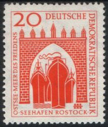 1958  Bau des Seehafens Rostock