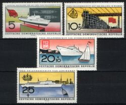 1960  Stapellauf des FDGB-Urlauberschiffs "Fritz Heckert"