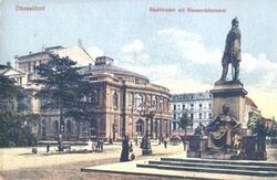 Dsseldorf - Stadttheater mit Bismarkdenkmal