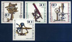 1981  Jugend: Optische Instrumente