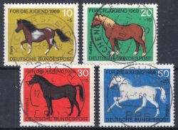 1969  Jugend: Pferde