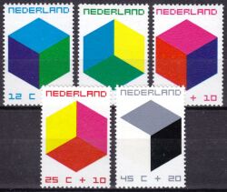 1970  "Voor het Kind": Farbige Kuben