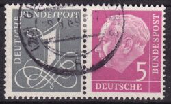 1958  Freimarken: Ziffernzeichnung und Theodor Heuss als Zusammendruck