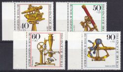 1981  Jugend: Optische Instrumente