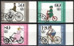 1985  Jugend: Historische Fahrräder