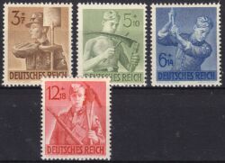 1943  8 Jahre Arbeitsdienst