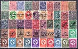 1903/44  50 versch. Dienstmarken