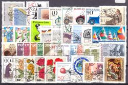 1982  Jahrgang - gestempelt